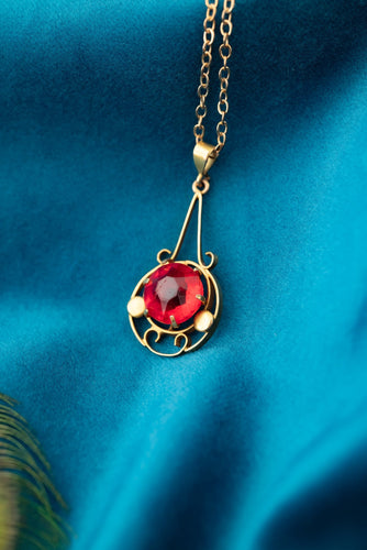 Vintage 9ct Gold Synthetic Red Stone. Delross Design Jeweller, Brisbane Jeweller, Chermside Jeweller, Custom Jewellery 