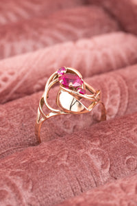 9ct Yellow Gold Vintage Red Paste Ring Delross Design Jewellers