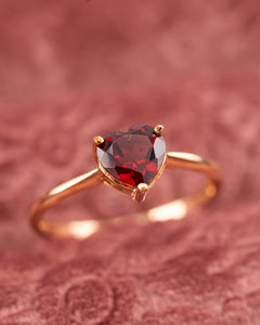 9ct gold heart shaped almandine garnet solitaire ring Delross Design Jewellers 