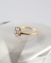 Load image into Gallery viewer, Antique Daisy Ring Old European Cut Diamonds Flower Ring Delross Design Jewellers 18ct Gold