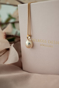 9ct Freshwater Natural Pearl Pendant, Delross Design Jeweller, Brisbane Jeweller, Chermside Jeweller, Custom Jewellery