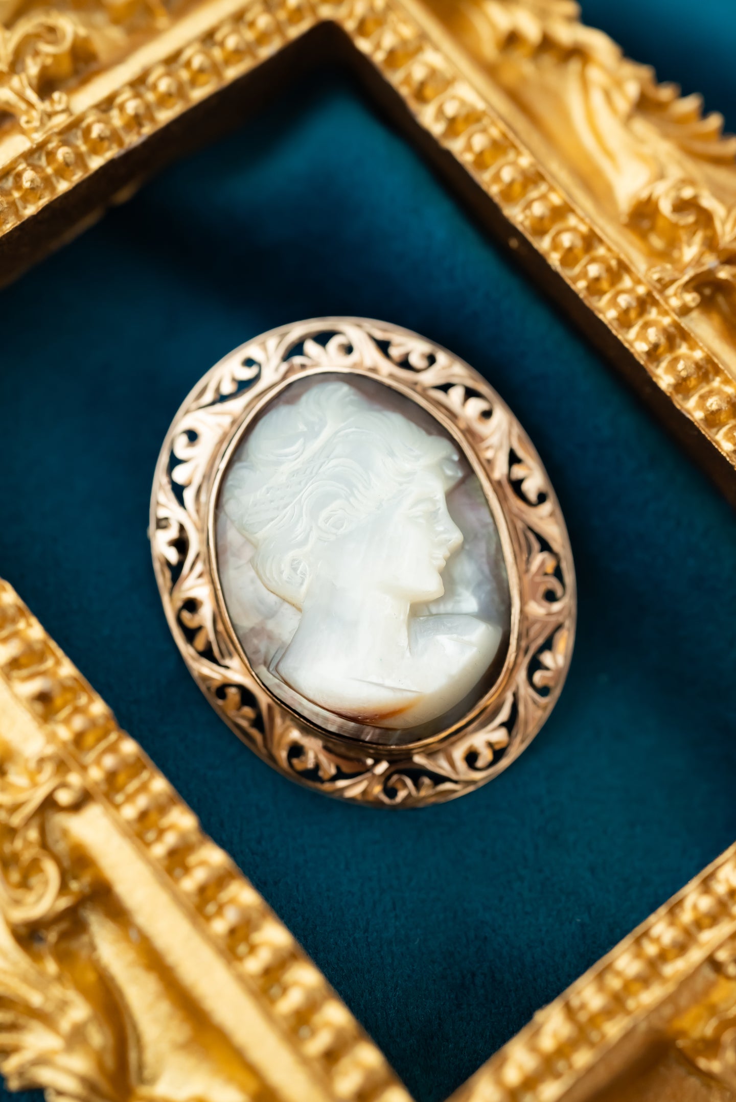 9ct Rose Gold Vintage Shell Cameo Brooch. Delross Design Jeweller, Brisbane Jeweller, Chermside Jeweller, Custom Jewellery