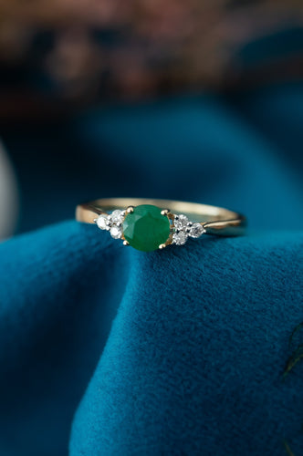9ct Yellow Gold Emerald & Diamond Ring, Delross Design Jeweller, Brisbane Jeweller, Chermside Jeweller, Custom Jewellery