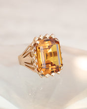 Load image into Gallery viewer, 18ct Yellow Gold Yellow Sapphire Ring