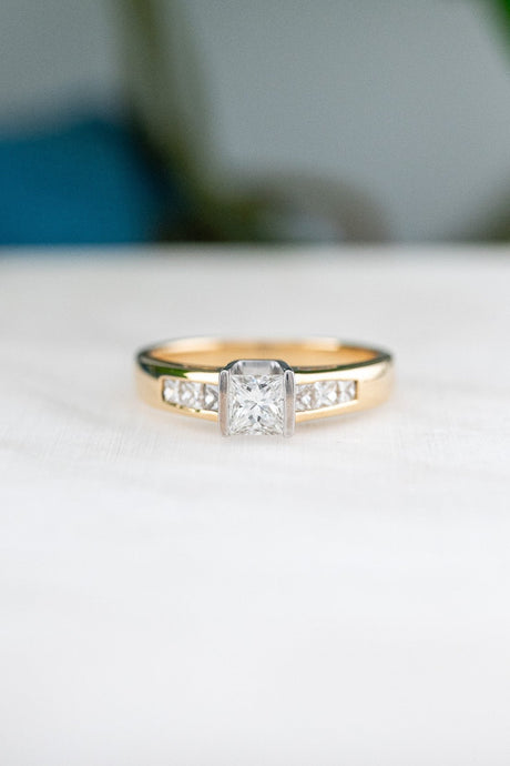 18ct Gold Diamond 0.77ct TDW Ring,  Delross Design Jewellers, Brisbane Jewellers, Custom Brisbane Jewellers, Brisbane Jewellery Repairs, Chermside West Jewellers  