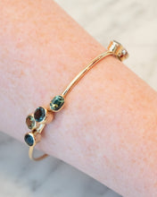 Load image into Gallery viewer, Handmade 9ct Yellow Gold Sapphire Bangle