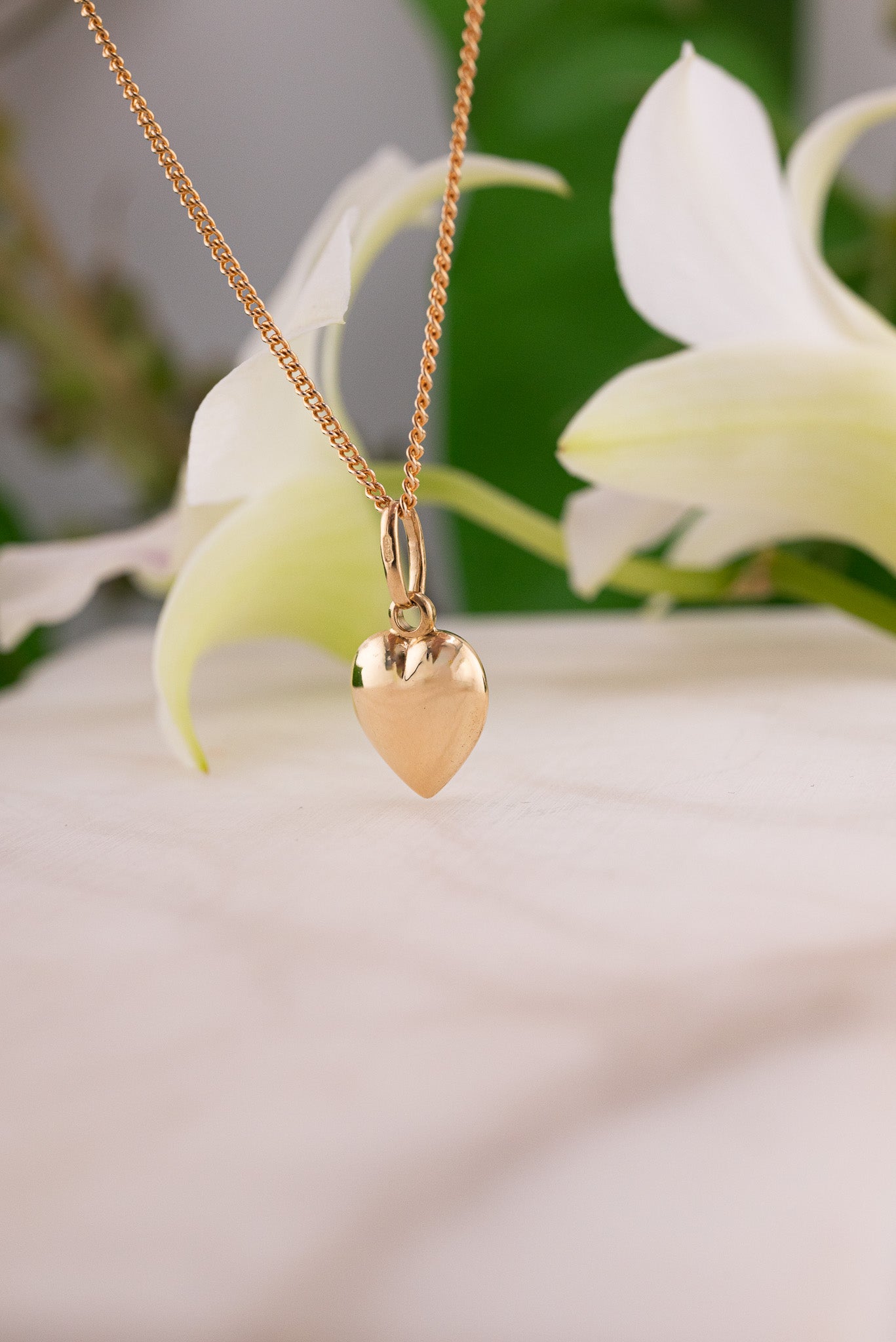 18ct Gold Hollow Puffed Heart Pendant