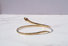 Load image into Gallery viewer, Delross Design Jeweller, Brisbane Jeweller, Chermside Jeweller, Custom Jewellery, 9ct Gold Snake Bangle