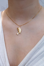 Load image into Gallery viewer, Delross Design Jeweller, Brisbane Jeweller, Chermside Jeweller, Custom Jewellery, 9ct Gold Vintage Nefertiti Pendant