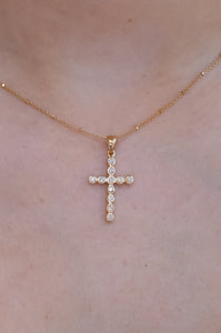 Delross Design Jeweller, Brisbane Jeweller, Chermside Jeweller, Custom Jewellery, 18ct Gold, Diamond Pendant, Cross