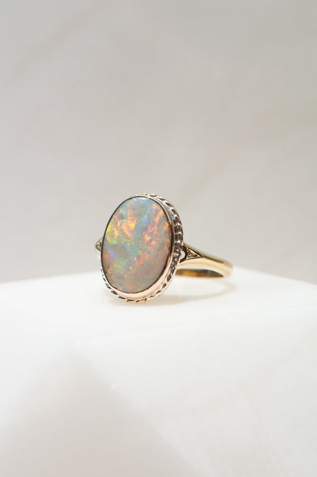 Delross Design Jeweller, Brisbane Jeweller, Chermside Jeweller, Custom Jewellery, 9ct Gold Opal Vintage Ring