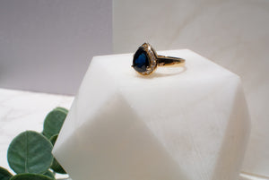 Delross Design Jeweller, Brisbane Jeweller, Chermside Jeweller, Custom Jewellery, Sapphire Ring
