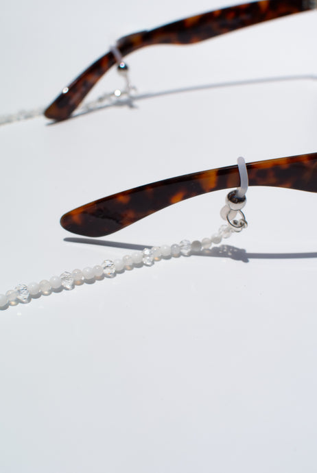 Delross Design Jeweller, Brisbane Jeweller, Chermside Jeweller, Custom Jewellery, Glasses Strand, Chalcedony, Crystal Alabaster