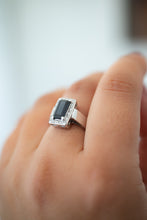 Load image into Gallery viewer, 18ct Gold Vintage 1.70ct Sapphire &amp; Diamond Ring