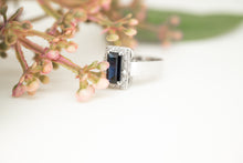 Load image into Gallery viewer, 18ct Gold Vintage 1.70ct Sapphire &amp; Diamond Ring, Delross Design Jewellers, Chermside West, Brisbane Custom Jewellers