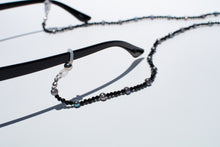 Load image into Gallery viewer, Onyx &amp; Pearl Glasses Strand