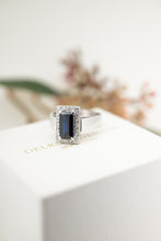 Load image into Gallery viewer, 18ct Gold Vintage 1.70ct Sapphire &amp; Diamond Ring, Delross Design Jewellers, Chermside West, Brisbane Custom Jewellers