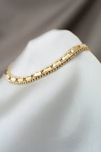 Load image into Gallery viewer, 14ct Gold Fancy Link Bracelet