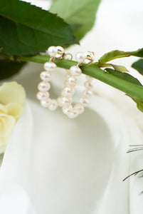 Delross Design Jeweller, Brisbane Jeweller, Chermside Jeweller, Custom Jewellery, 9ct Gold Pearl Earrings Hoop
