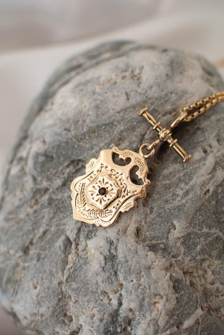 9ct Gold & Garnet Shield Pendant, Delross Design Jeweller, Brisbane Jeweller, Chermside Jeweller, Custom Jewellery