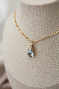9ct Gold Topaz & Diamond Pendant, Delross Design Jeweller, Brisbane Jeweller, Chermside Jeweller, Custom Jewellery