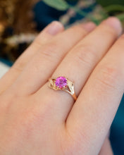Load image into Gallery viewer, Vintage 14ct Rose Gold Pink Paste Stone Ring