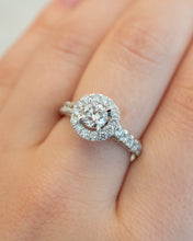 Load image into Gallery viewer, 18ct Yellow &amp; White Gold Diamond Ring