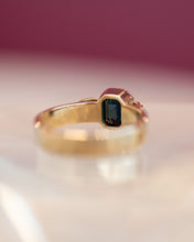 Load image into Gallery viewer, 9ct Yellow Gold Sapphire &amp; Diamond Ring
