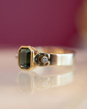 Load image into Gallery viewer, 9ct Yellow Gold Sapphire &amp; Diamond Ring