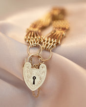 Load image into Gallery viewer, 9ct Yellow Gold Gate Bracelet With Padlock