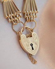 Load image into Gallery viewer, 9ct Yellow Gold Gate Bracelet With Padlock