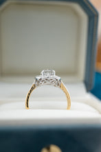 Load image into Gallery viewer, 18ct Gold 1.03ct Diamond TDW 1.27ct Ring ,  Delross Design Jewellers, Brisbane Jewellers, Custom Brisbane Jewellers, Brisbane Jewellery Repairs, Chermside West Jewellers   