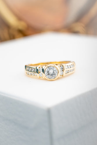 18ct Gold Diamond 0.65ct TDW Ring,  Delross Design Jewellers, Brisbane Jewellers, Custom Brisbane Jewellers, Brisbane Jewellery Repairs, Chermside West Jewellers  