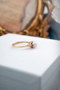 9ct Vintage Gold Akoya Pearl & Sapphire Ring,  Delross Design Jewellers, Brisbane Jewellers, Custom Brisbane Jewellers, Brisbane Jewellery Repairs, Chermside West Jewellers  