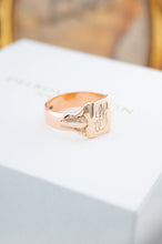 Load image into Gallery viewer, Antique 9ct Rose Gold Early Australian Signet Ring, Delross Design Jewellers, Brisbane Jewellers, Custom Brisbane Jewellers, Brisbane Jewellery Repairs, Chermside West Jewellers  