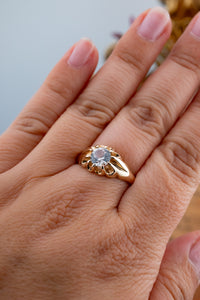 Vintage 9ct Gold Cubic Zirconia Ring, Delross Design Jewellers, Brisbane Jewellers, Custom Brisbane Jewellers, Brisbane Jewellery Repairs, Chermside West Jewellers  