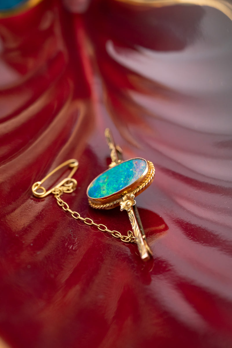9ct Gold Vintage Opal Doublet Brooch