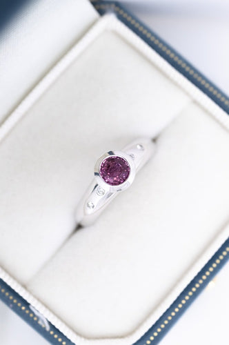 18ct White Gold Pink Sapphire & Diamond 0.05ct TDW Ring, Delross Design Jewellers, Brisbane Jewellers, Custom Brisbane Jewellers, Brisbane Jewellery Repairs, Chermside West Jewellers