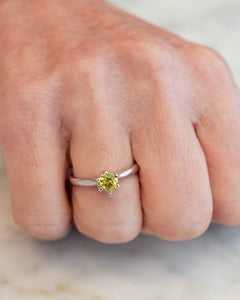 18ct White Gold 0.75ct Australian Yellow Sapphire Ring