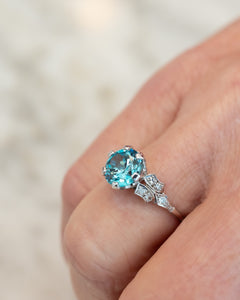 Vintage 18ct & Platinum Natural 3.48ct Blue Zircon & Diamond Ring