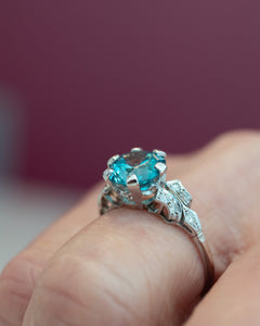 Vintage 18ct & Platinum Natural 3.48ct Blue Zircon & Diamond Ring