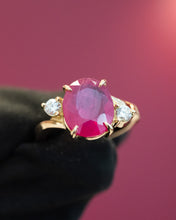 Load image into Gallery viewer, 18ct Natural 3.52ct Ruby Ring