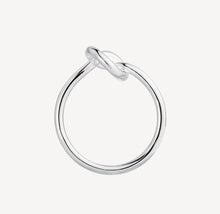 Load image into Gallery viewer, Sterling Silver Wire Knot Ring