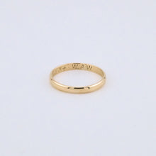Load image into Gallery viewer, 18ct Gold Vintage 1934 Band Ring, Delross Design Jewellers, Brisbane Jeweller