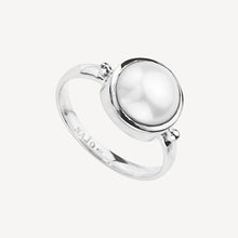 Load image into Gallery viewer, Sterling Silver Freshwater Pearl Ring