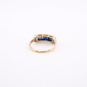 Delross Design Jeweller, Brisbane Jeweller, Chermside Jeweller, Custom Jewellery, 18ct Gold, Diamond, Sapphire Ring