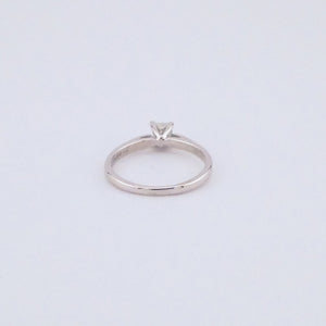 14ct White Gold Solitaire 0.35ct Diamond ring, Delross Design Jeweller, Brisbane Jeweller, Chermside Jeweller, Custom Jewellery
